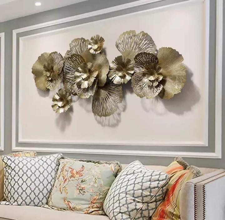 Metal wall decor gold rose