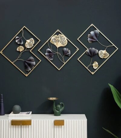 Metal frame wall decor