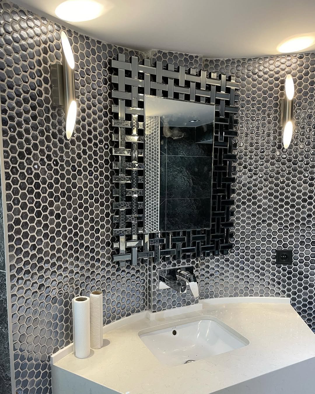 venetian Mirror black